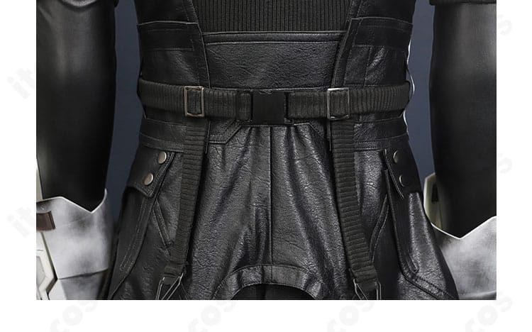 セフィロス 羽刃の修験装コスプレ衣装のベルト周り。コルセットベルトの意匠と留め仕様を確認