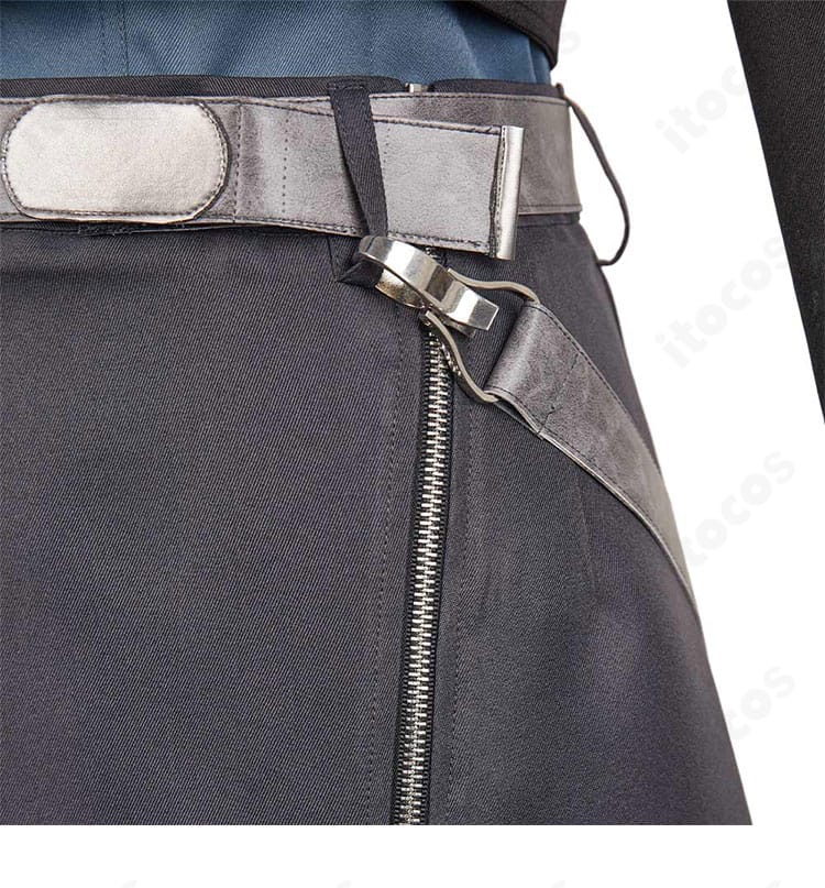 亜白ミナ コスプレの腰帯・ベルト周りの装飾。位置とバランス、質感が分かるディテール写真