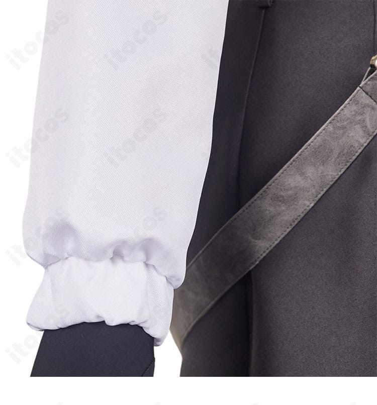 亜白ミナ 第3部隊 隊長制服の袖口デザイン。縁取りと装飾パーツの質感を示すクローズアップ