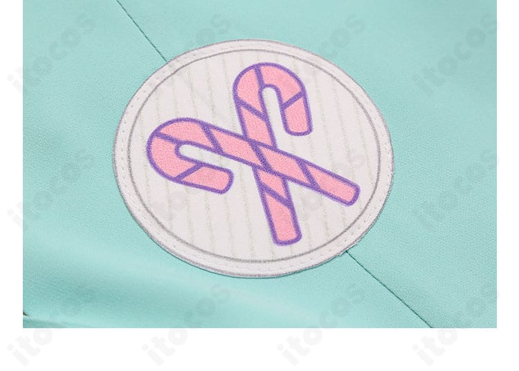 ハッピーチャーム衣装 外套背面デザインの拡大。ヨークや切替のライン取りを解説