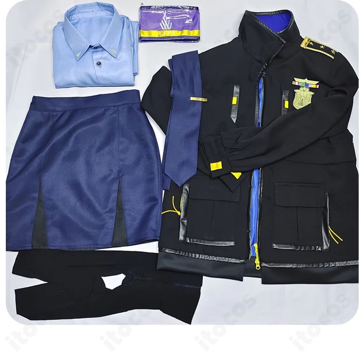 尾刃カンナ コスプレ衣装のセット内容一覧。コート、シャツ、スカート、腕章、タイツ、手袋が一式揃った画像。