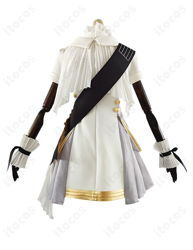 鏡音リン 初音ミクシンフォニー2024コスプレ衣装の背面。端正なシルエットとすっきりした後ろ姿