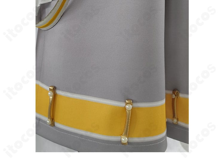 初音ミクシンフォニー 鏡音レン 2024衣装のパンツ装飾と脚元。ショートパンツの縁取りや靴飾りのデザインが際立つ。