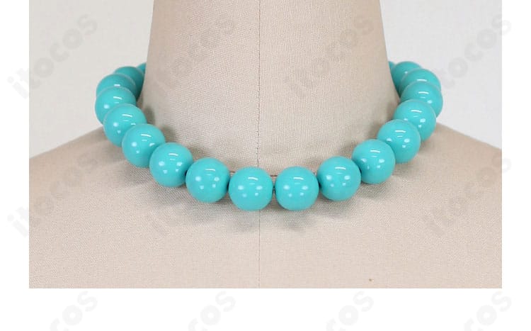 セレナ衣装のネックレス。首元のバランスを整える重要アイテム