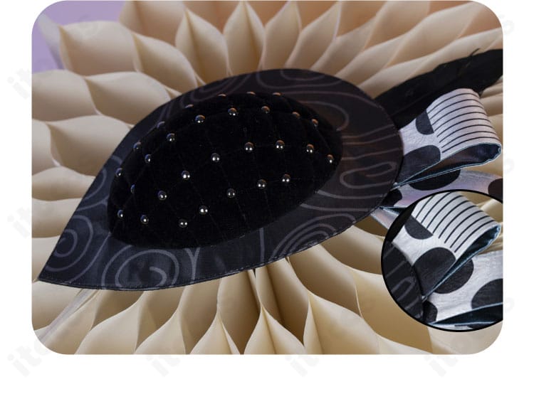 リドル・ローズハート衣装 付属の髪飾りディテール。質感と形状が確認できる接写