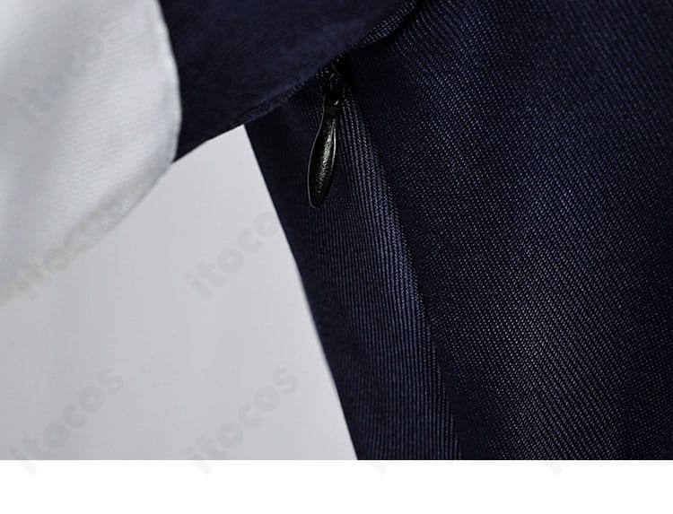 ホタル衣装のチェーン装飾ディテール。小物パーツの配置と精密な作り込みを示す画像。