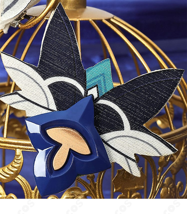 アクセサリーと髪飾り一式。耳飾り・髪飾り・首飾りのセット内容。