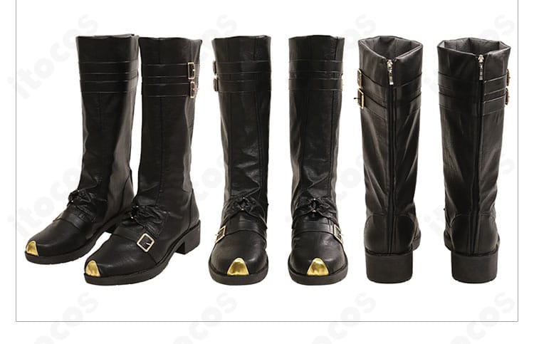 コスプレ用ブーツの装飾ディテール。足元まで統一感を持たせるデザイン。