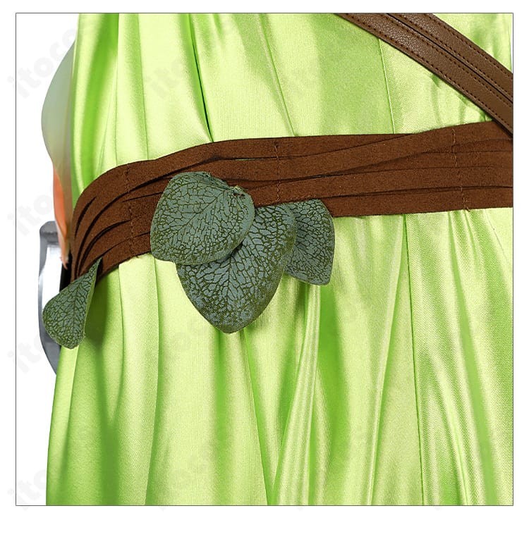 ノフィカ衣装の背面・腰リボンの接写。結び目の形と垂れの長さを明確に表現。