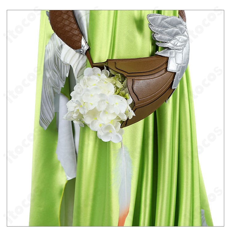 ノフィカ衣装の花モチーフ腰飾り詳細。中心飾りと外周の配置バランスを提示。