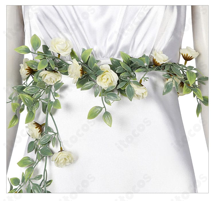 エアリスのネックレスのディテール。トップの形状と輝きが分かる近接写真