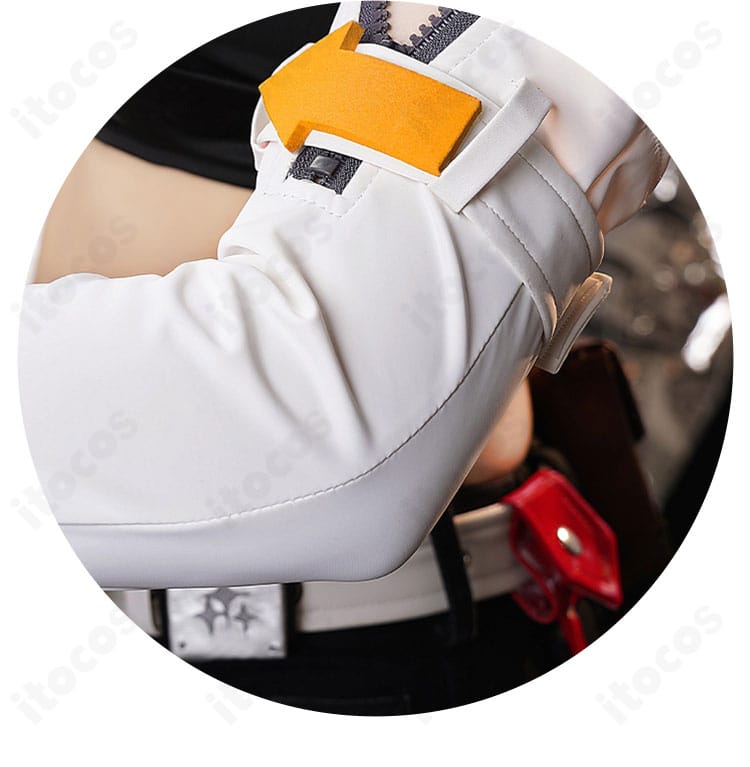 上着の破れ風デザイン装飾の近接写真：ダメージ表現の再現度