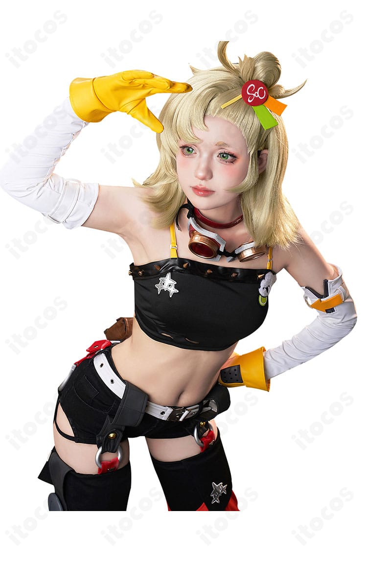 人物着用イメージ：パイパー・ウィール衣装の着用感と全体バランス