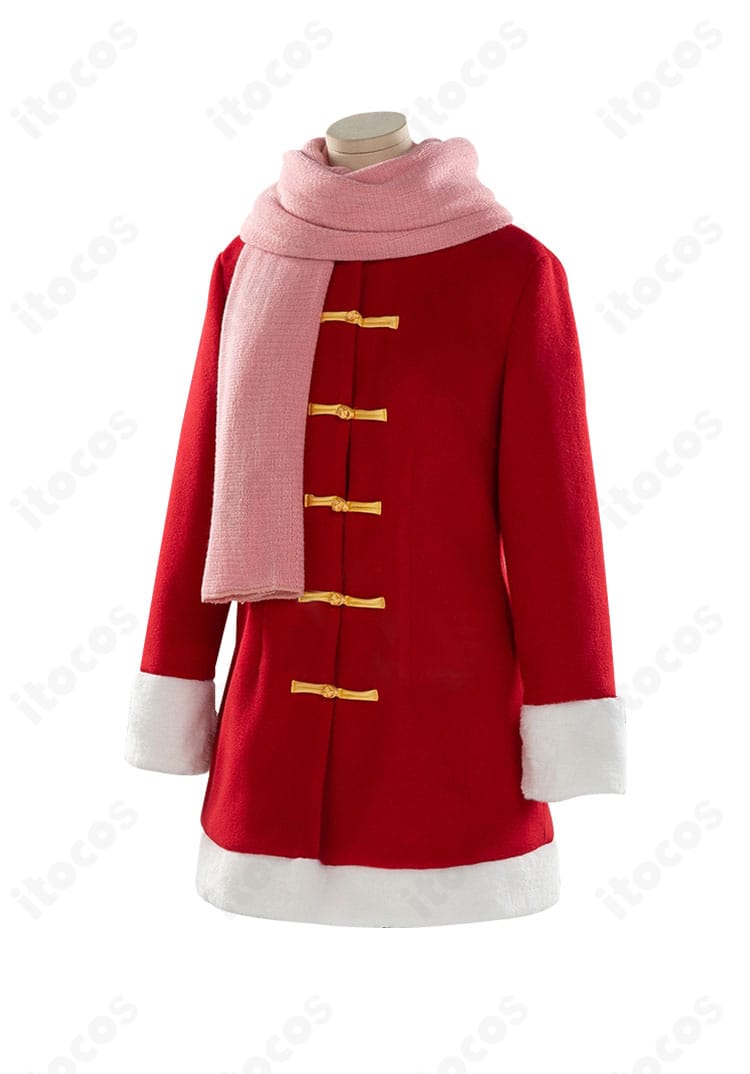 コート側面のシルエットと袖口の飾り縁を確認できる角度の詳細写真。