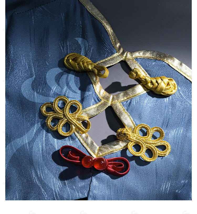 崩壊：スターレイル 飛霄 コスプレ衣装の上衣サイド装飾。縁取りと金属風パーツの近接画像