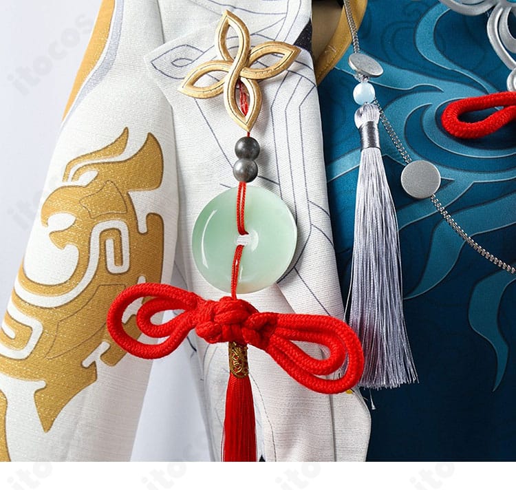 飛霄コスプレ 衣領の玉佩と流蘇の装飾ディテール