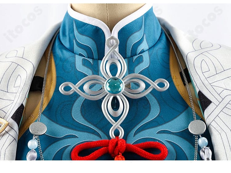 飛霄コスプレ 衣装の襟元装飾と金縁ディテール