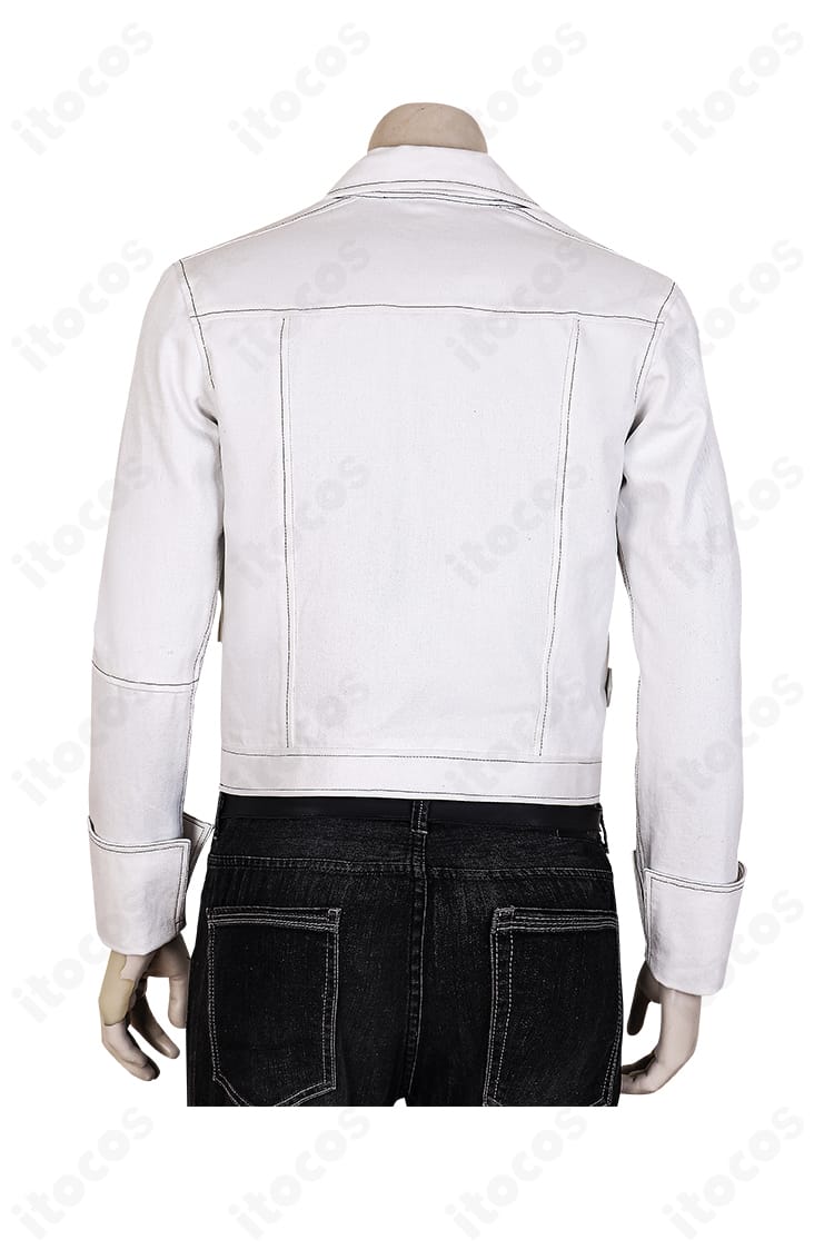 恋と深空 セイヤ『時のかけら』コスプレ衣装の背面。背中の縫製ラインとベルト位置のバランスを確認。