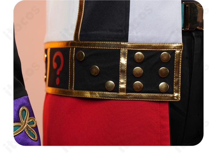 七種茨 腰飾りディテール。ベルトと装飾の配置バランス、固定方法の見やすいカット。