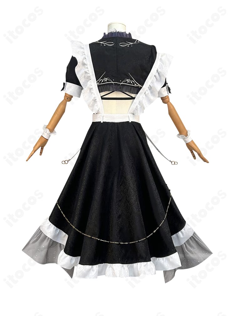 レイ メイド服コスプレ衣装 背面ディテール。背中の切替えと裾飾り、シルエットの落ち感