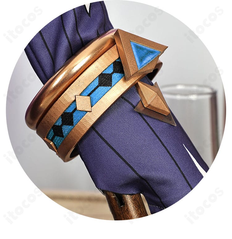 原神 シトラリ 左手首飾りのクローズアップ。モチーフの造形と留め具のディテールを明瞭に撮影。