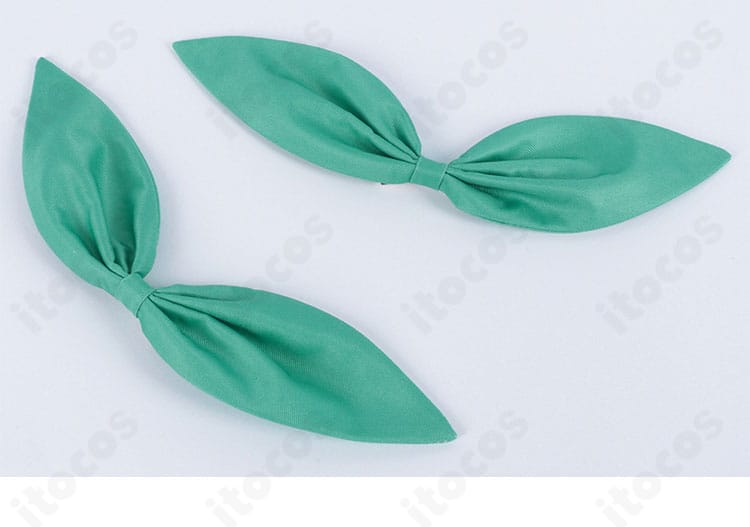 蝶モチーフの髪飾りクローズアップ。光沢と形状、ヘアセット時のアクセントが伝わる画像