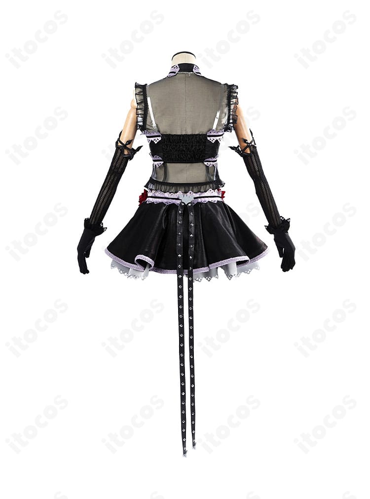 西木野真姫 怪談編コスプレ衣装の背面。背飾りの形状とスカートの後ろ姿のラインが見える画像