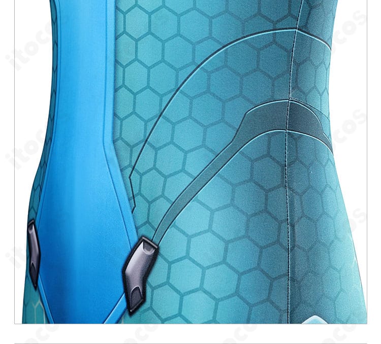 腰部ディテールの別角度。配色とパーツ位置関係の確認用