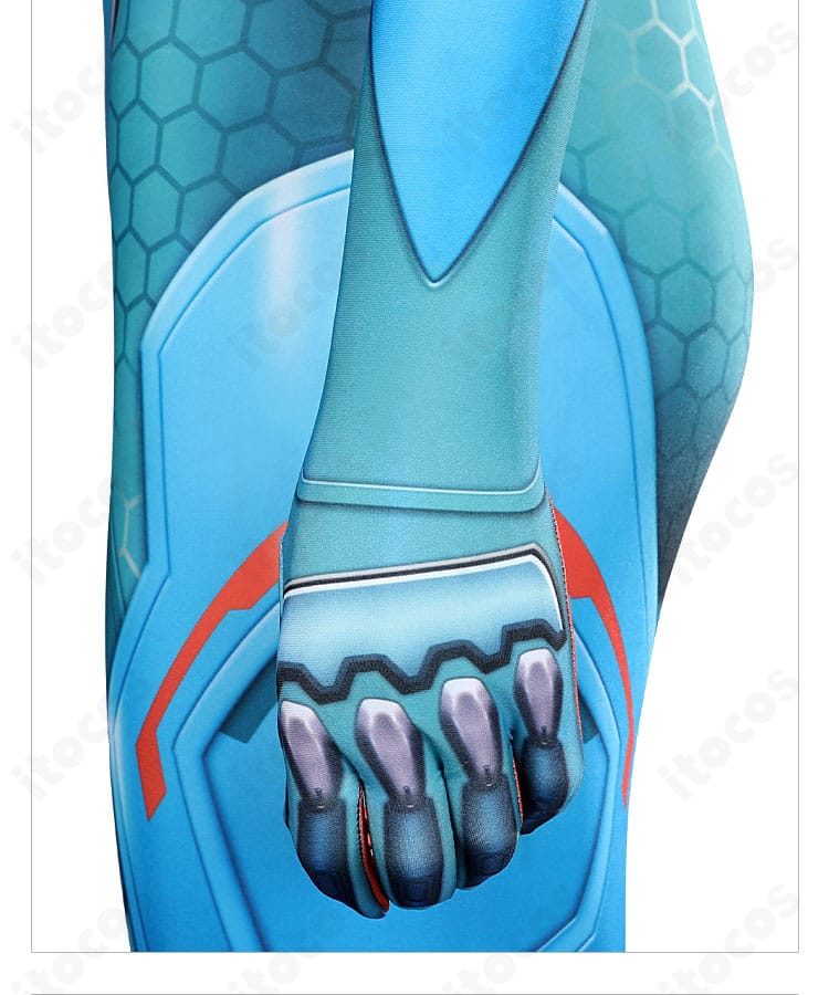 袖装飾の詳細カット。ラインの幅と縫い目の整いが分かる