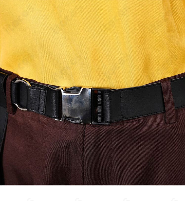 オーバーウォッチ2 ベンチャー コスプレ衣装の腰帯・ベルト周りの装飾ディテール接写。金具と質感を確認