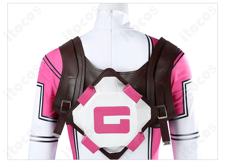 グウェン・プール衣装の背面装飾ディテールのクローズアップ