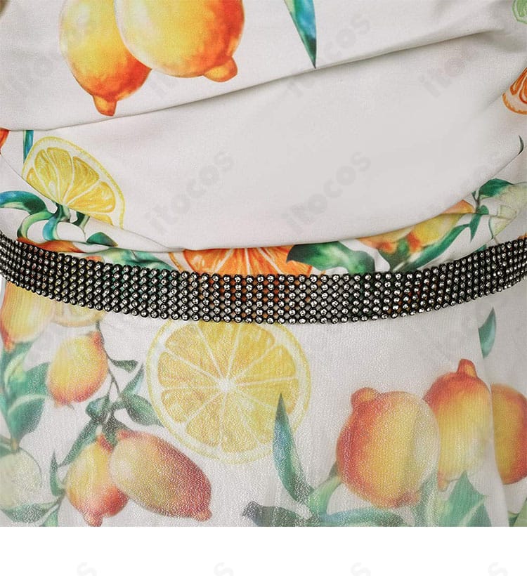 シトラスドレス 腰ベルト風装飾のクローズアップ。刺繍調ディテールで再現度を高めたポイント。