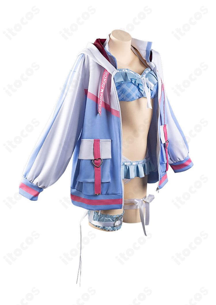 兎田ぺこら コスプレ衣装の側面ディテール。縫製の安定感と装飾配置を確認できる。