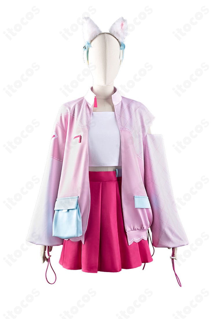 天王寺璃奈 コスプレ衣装の正面アップ。ニジガクラブソングの鮮やかな配色と胸元・ボタンまわりのディテール。