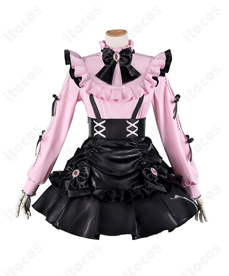 ラブライブ！虹ヶ咲 近江彼方 コスプレ衣装 正面アップ。襟元・リボン・装飾の再現度とシルエットを確認できる画像。