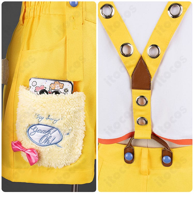 学マス コスプレ衣装のパンツとサスペンダー装飾の背面。後ろ姿でも映える縫製ラインと金具の質感。