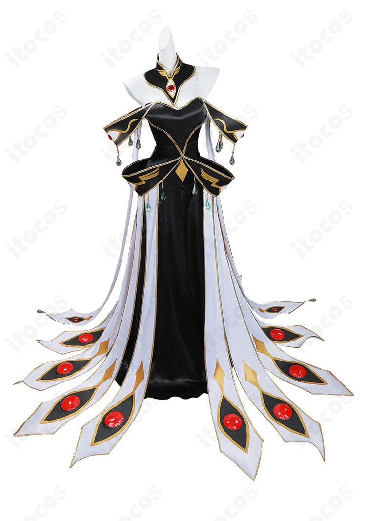 コードギアス C.C. ブリタニア衣装コスプレの正面全体。Aラインの美しいシルエット