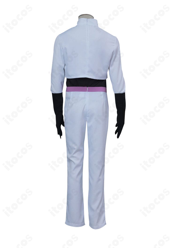 コジロウ制服の背面。背中のラインと裾の長さ、全体のシルエットを確認できる画像