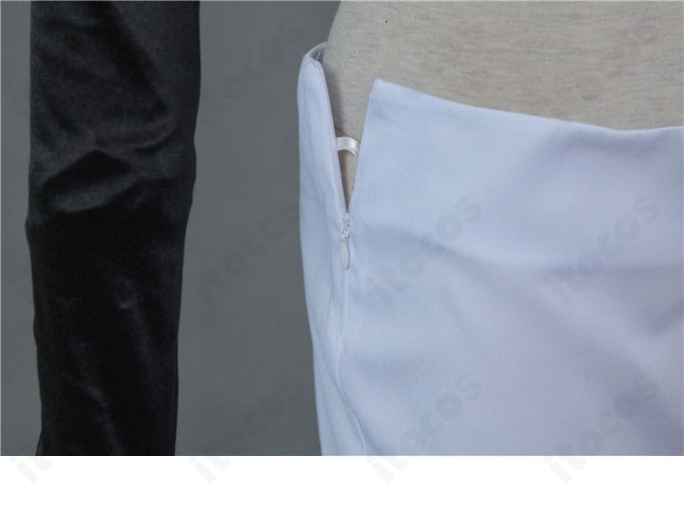 ムサシ コスプレ衣装 スカート部分の装飾ディテール。裾の始末とフィット感を強調した接写。