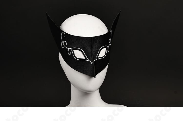 芳澤かすみ 怪盗服コスプレ衣装の仮面ディテールと質感