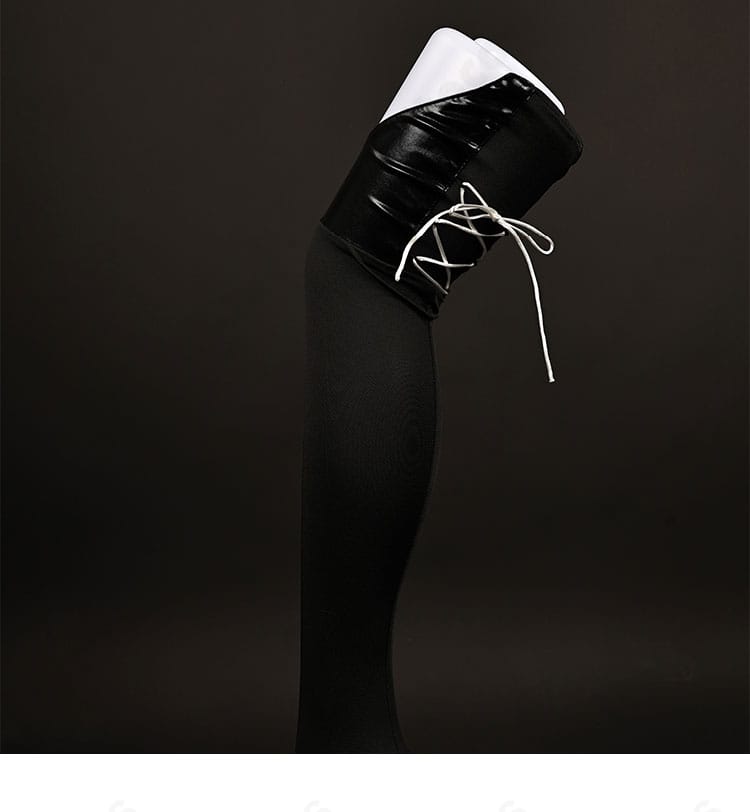 芳澤かすみ 怪盗服コスプレ衣装の靴まわり装飾ディテール