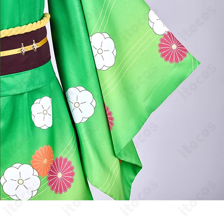 阿良河キウィ お正月ver. コスプレ衣装の袖口装飾ディテール。刺繍風の意匠と端処理の丁寧さを示す拡大写真