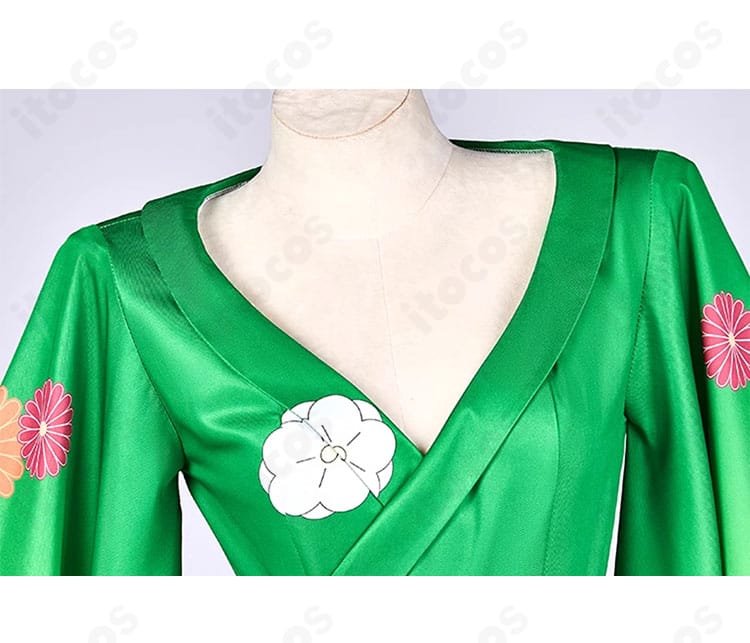 阿良河キウィ お正月ver. コスプレ衣装の襟元装飾ディテール。上品な飾りと縫製の仕上がりが分かるクローズアップ