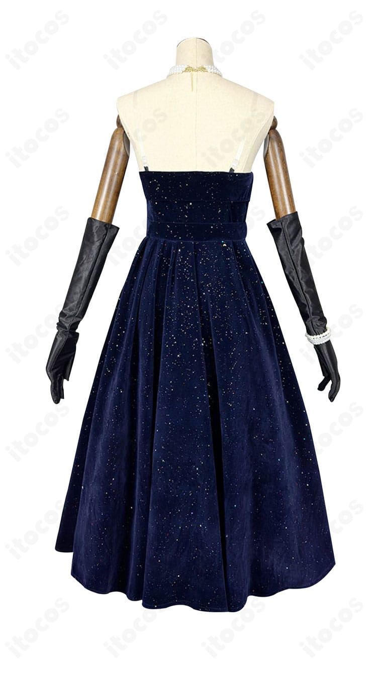 恋と深空 プレイヤー 夜に染まる コスプレ衣装の背面全身写真。背中側のシルエットと装飾のバランスを確認できます。