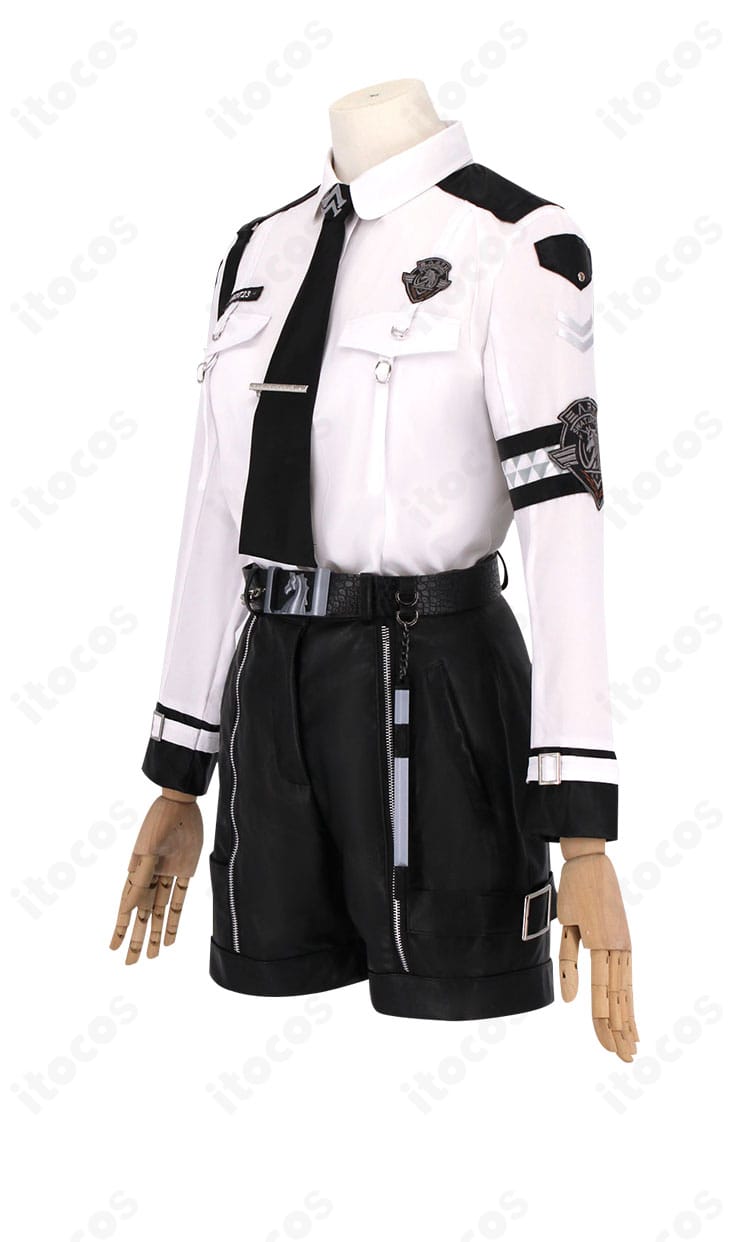 恋と深空 プレイヤー 特別任務 制服コスプレ左側面。シルエットと装飾配置を確認できる角度
