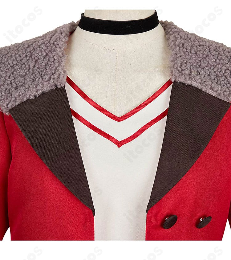 ダンダダン 綾瀬桃 コスプレ衣装 襟元装飾のクローズアップ。繊細な装飾が映えるディテール