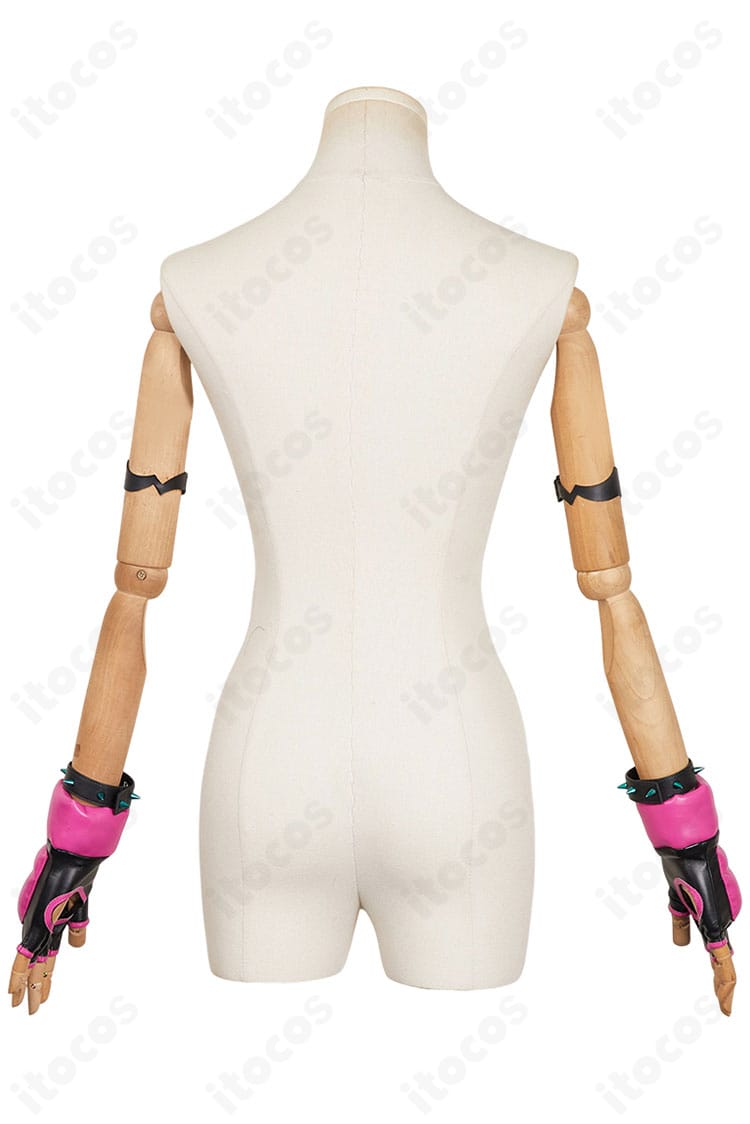 手の甲背面装飾の近接。バニーVer.のアクセントを強調したディテール画像。