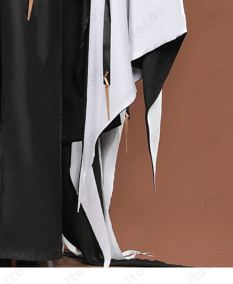 アークナイツ ロゴス衣装の裾装飾ディテール。コートのヘムラインと意匠を拡大