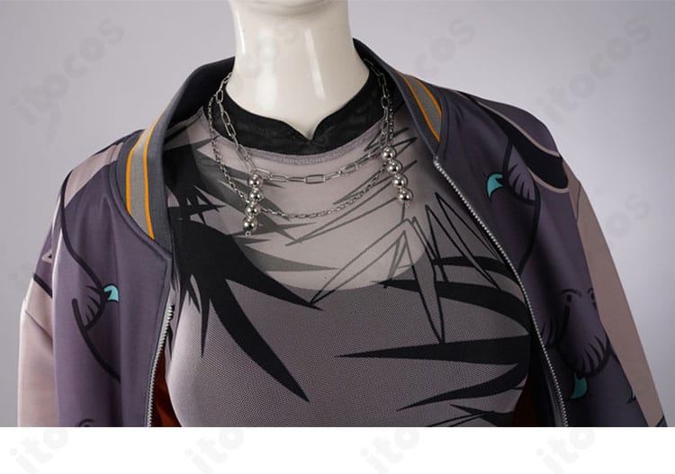 付属ネックレスのディテール。虎金妃笑虎衣装に合わせたデザインを拡大表示。