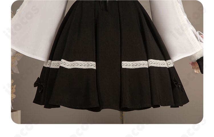 スカート詳細：シルエットとプリーツの表情、丈感の見え方